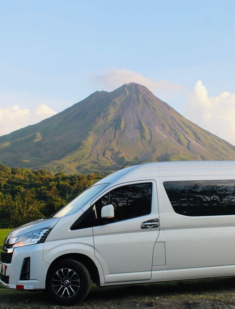 Fortuna Retreat airport shuttle van