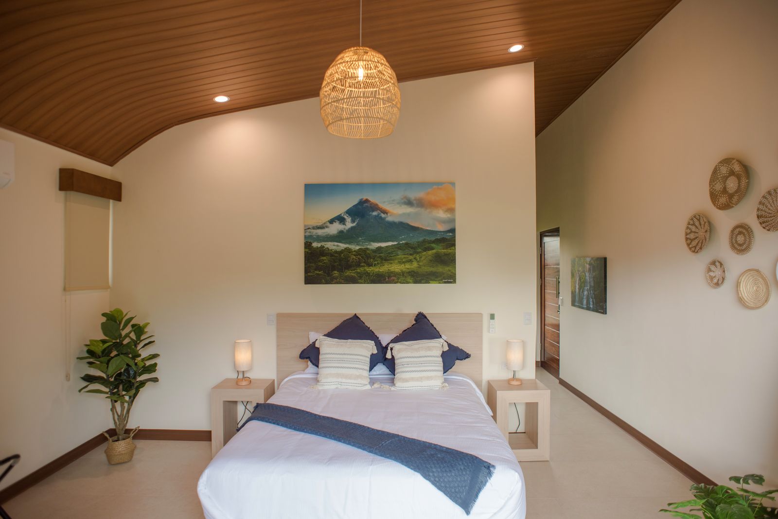 Panoramic View Room, photo 8 of 16