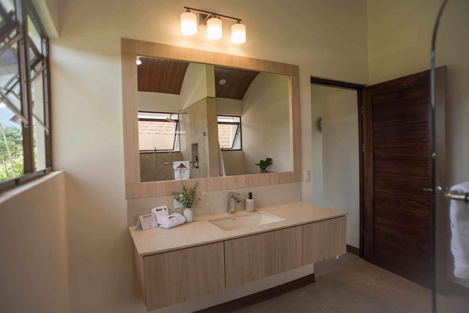 Panoramic View Room, photo 10 of 16