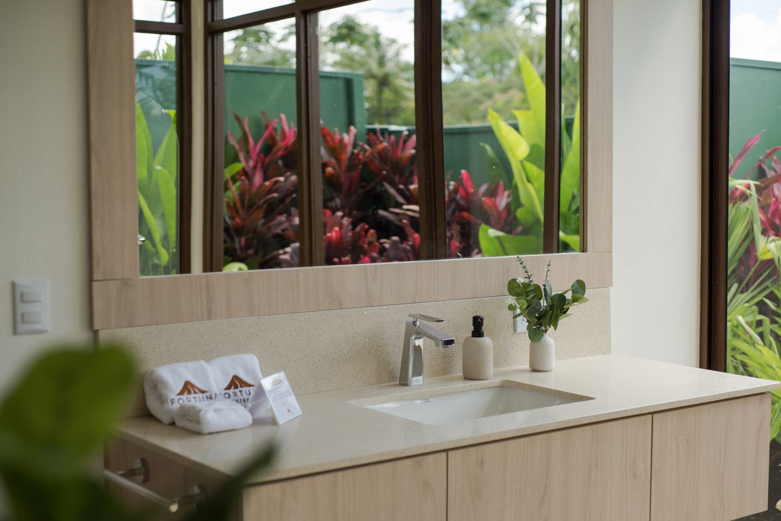 Tropical Forest Room, photo 8 of 13